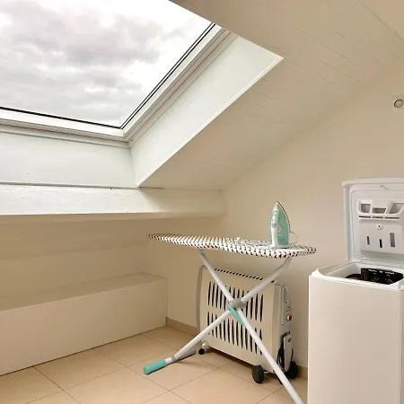Charmante Maisonnette Avec Piscine Partagee *