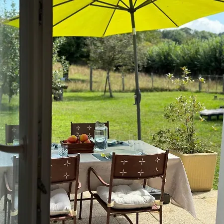 Charmante Maisonnette Avec Piscine Partagee * Charancieu