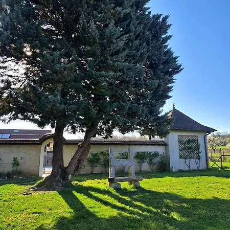 Charmante Maisonnette Avec Piscine Partagee * Charancieu