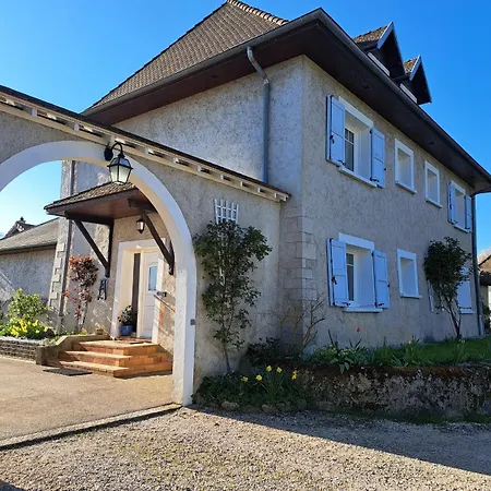 Holiday home Charmante Maisonnette Avec Piscine Partagee